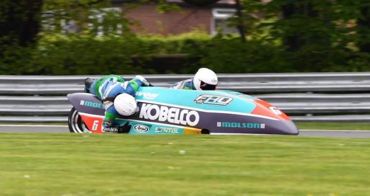 1ère Manche Championnat Anglais side-car, Emmanuelle CLEMENT, les 30 avril et 1er mai