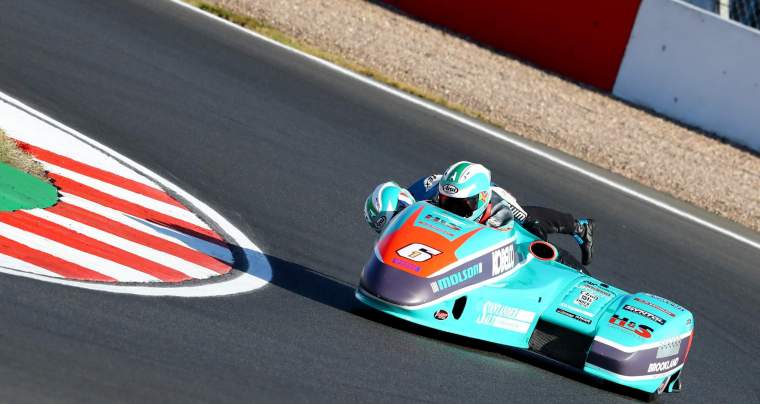 Emmanuelle CLEMENT, 6ème manche championnat du monde side-car à Donington Park les 16 et 17 Juillet