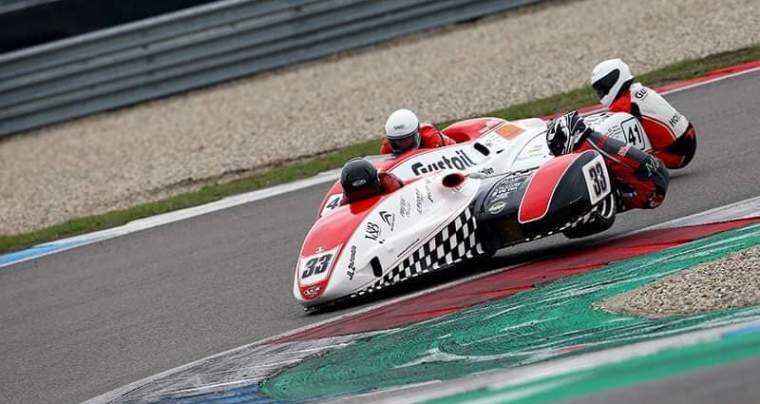 Emmanuelle CLEMENT, passagère side-car, 4 <sup>e</sup> épreuve du Championnat du Monde Sidecar à Assen