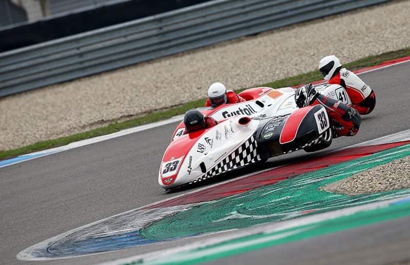 Emmanuelle CLEMENT, passagère side-car, 4 <sup>e</sup> épreuve du Championnat du Monde Sidecar à Assen