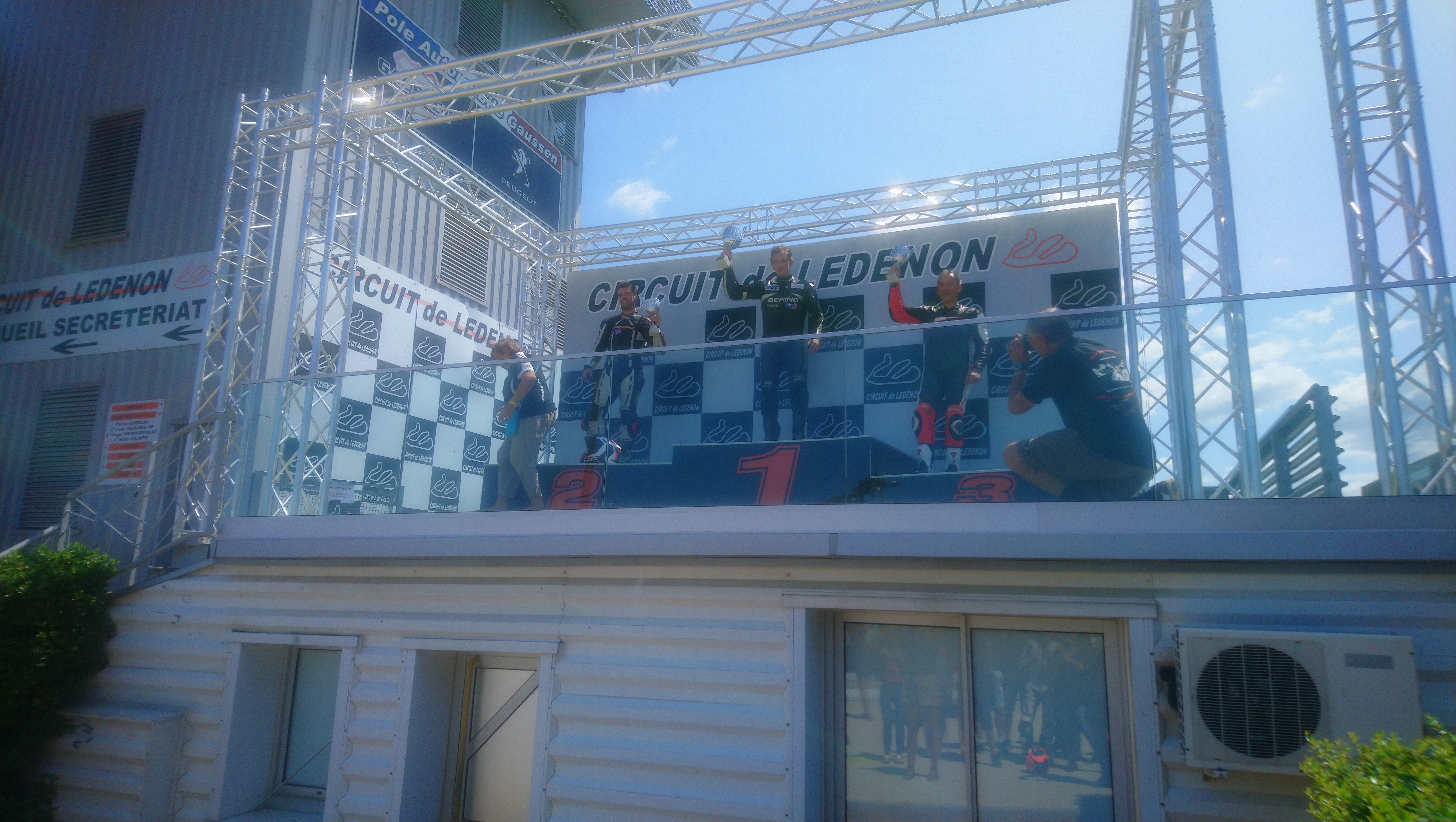 6<sup>e</sup> manche du championnat de France VMA Superbike 750/1100, Ledenon, 27 et 28 juillet 2019.