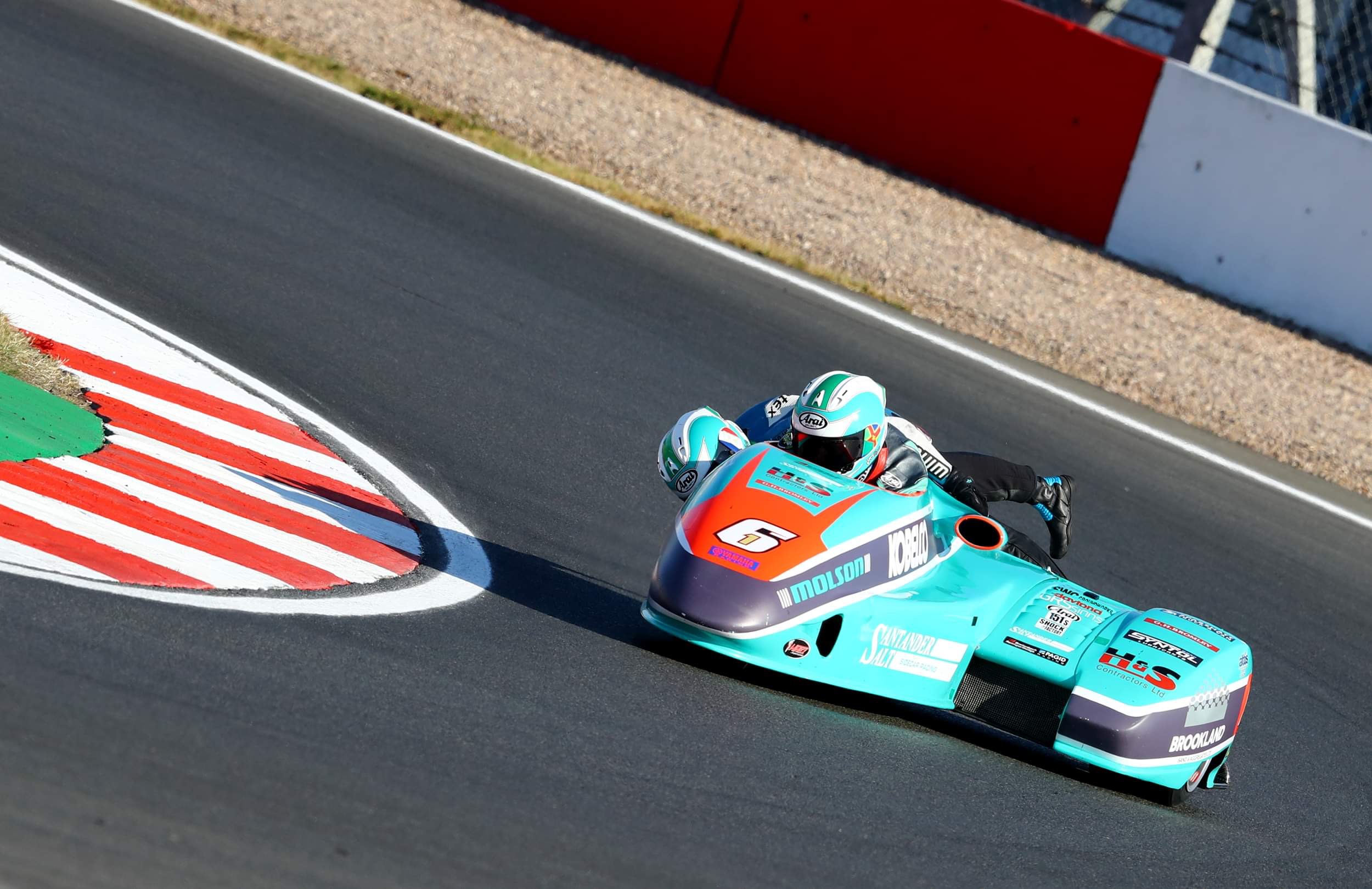 Emmanuelle CLEMENT, 6ème manche championnat du monde side-car à Donington Park les 16 et 17 Juillet