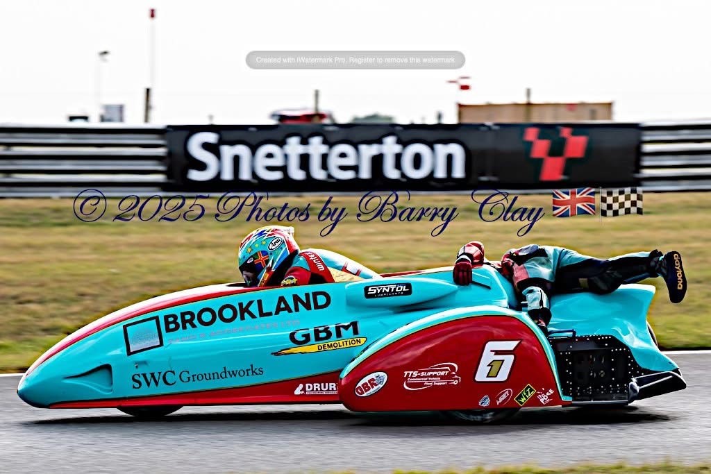 Emmanuelle CLEMENT en side-car les 30 et 31/8/25 à Snetterton